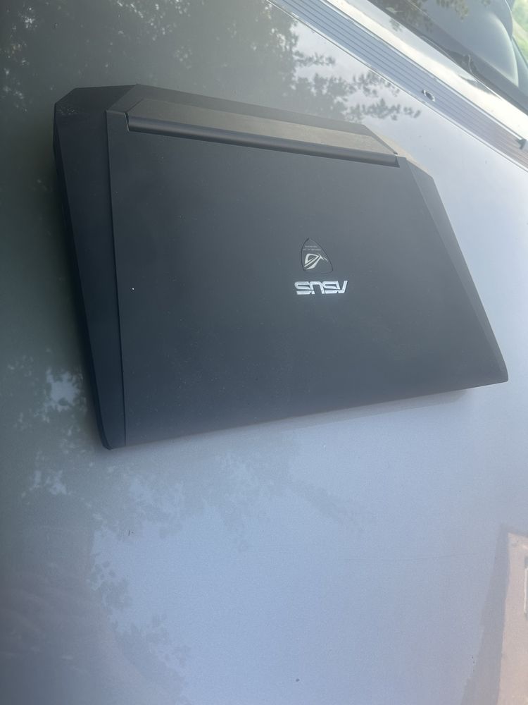 Laptop Gaming Asus G750 17’3 inch