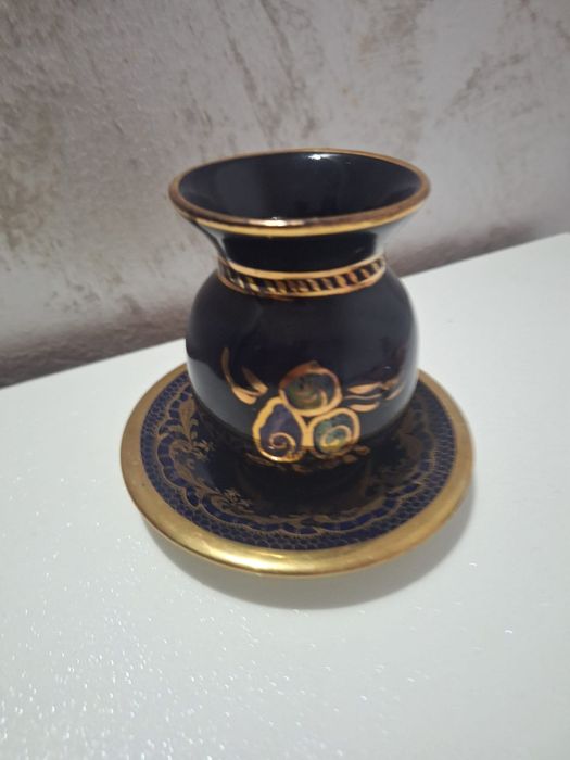 Set vază mică cu farfurie