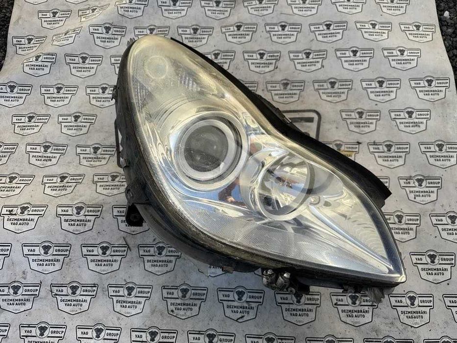 Far dreapta Mercedes CLS w219 2010 xenon complet