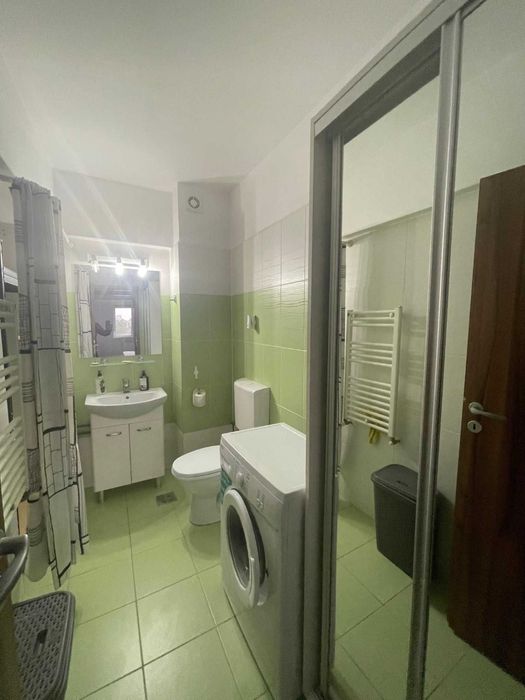 3c, bloc 2009, et 4/6, central-podu de fier, liber!