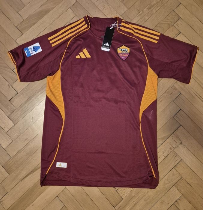 НАМАЛЕНИЕ!Оригинална фланелка Adidas Roma - Рома -Размер М-Сезон 25-26