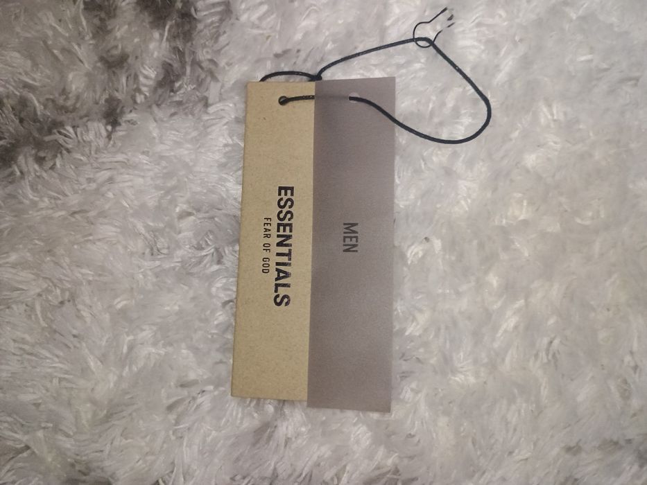 Hanorac Essentials Fear of God,colecția nouă!