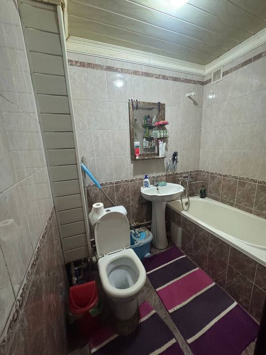 Продается квартира 
Срочно продаётся квартира 
2х комнатная /1 этаж/