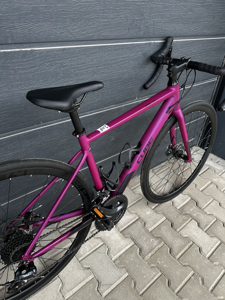 Дамски шосеен велосипед Cube Axial Pro 2x9 28” 46см