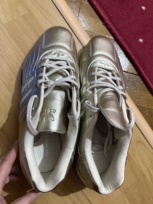 Adidasi Adiracer mar 42 si 2/3 purtati o sg data