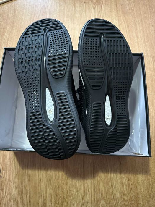 Adidasi Versace eleganti