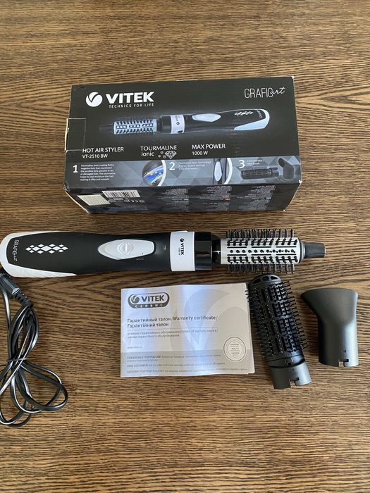 Фен- щётка Vitek. Новый