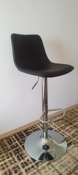 Scaun de bar reglabil NOU, doar montat