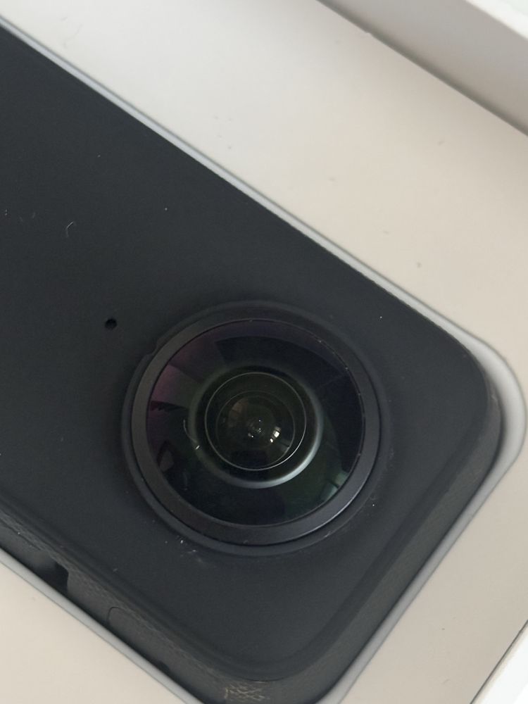 Екшън камера Insta 360 X3