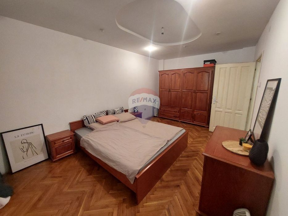 Продава се Тристаен апартамент в Варна, Централна поща - 81 кв.м за 2680 €/кв.м - Снимка #4