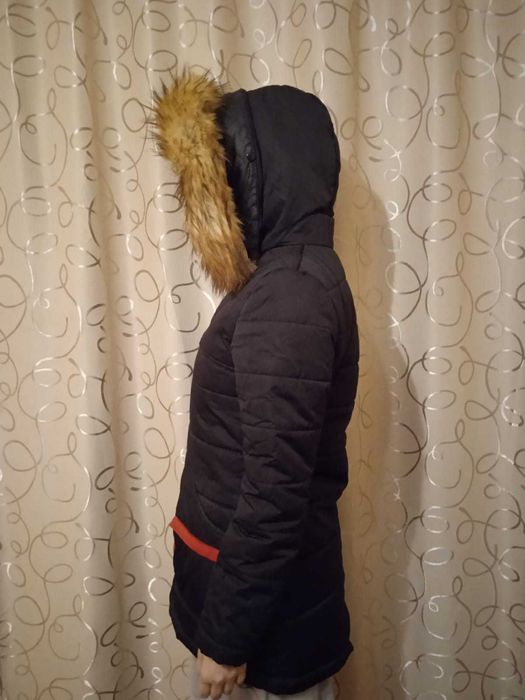 Продам женскую зимнюю куртку