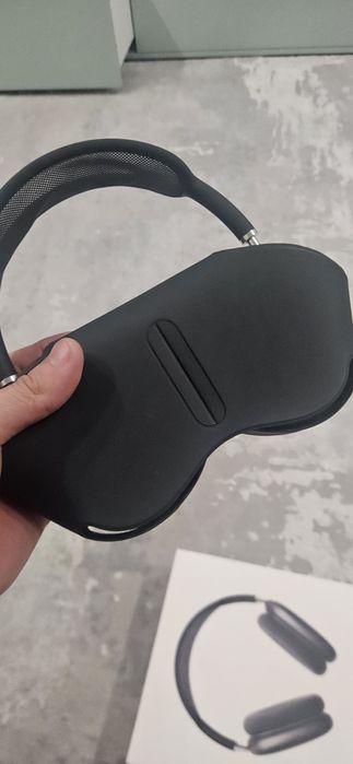 AirPods Max идеальное состояние