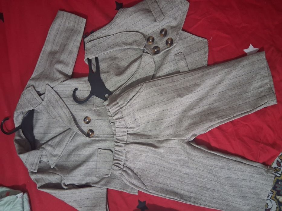 Costum bebe purtat o singura data