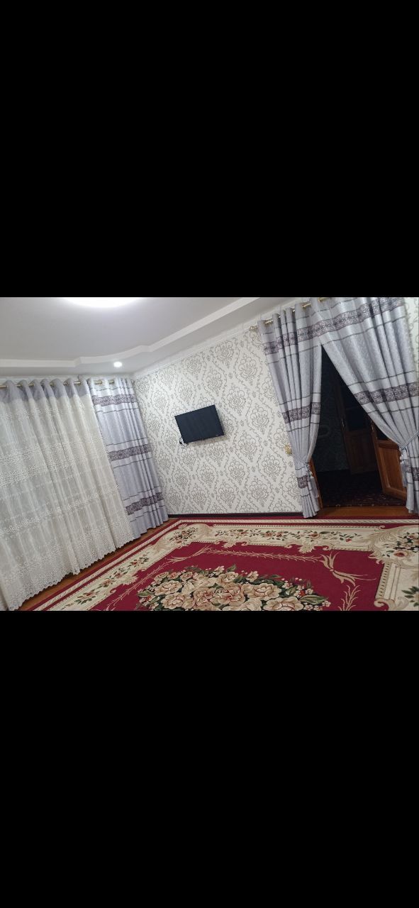 Xiva shahrida kottej sotiladi