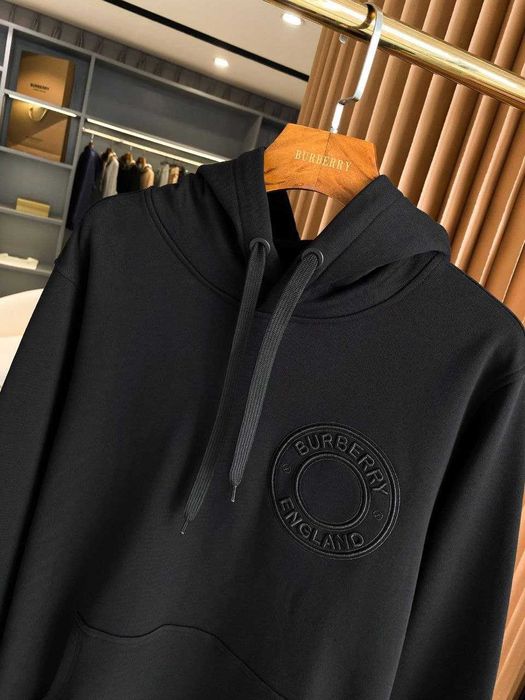 Мъжки Екип Burberry две части модел 2025