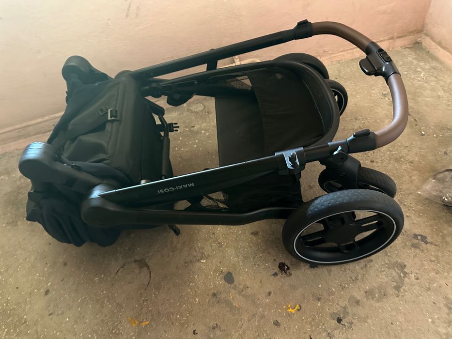 Carucior IN GARANTIE Maxi Cosi Zelia 3, 3 in 1  UNIC PROPRIETAR