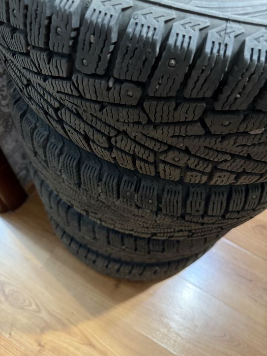 Продам резину зима 195/65R15