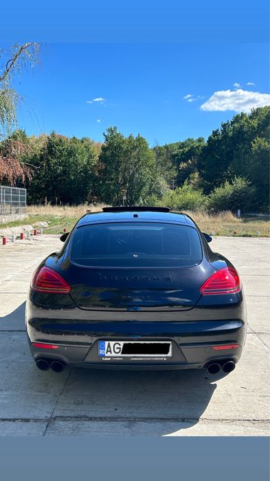 Porsche Panamera 4S