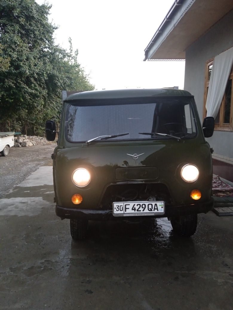 UAZ 452D  sotiladi