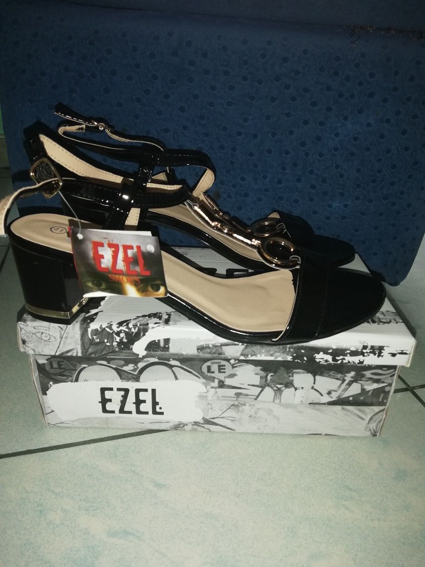 Дамски сандали EZEL