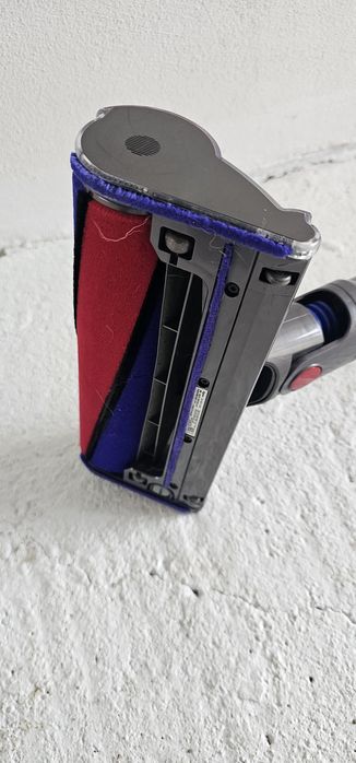 DYSON V10 pret 550 ron gata de folosire!