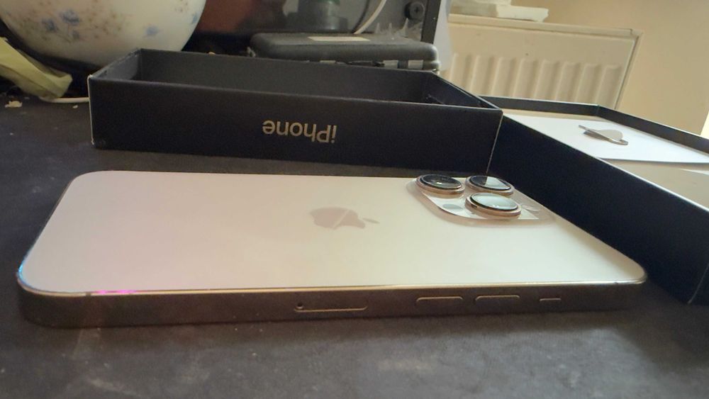 Продава се iPhone 13 Pro Gold 128GB – Отлично състояние | 700 лв.