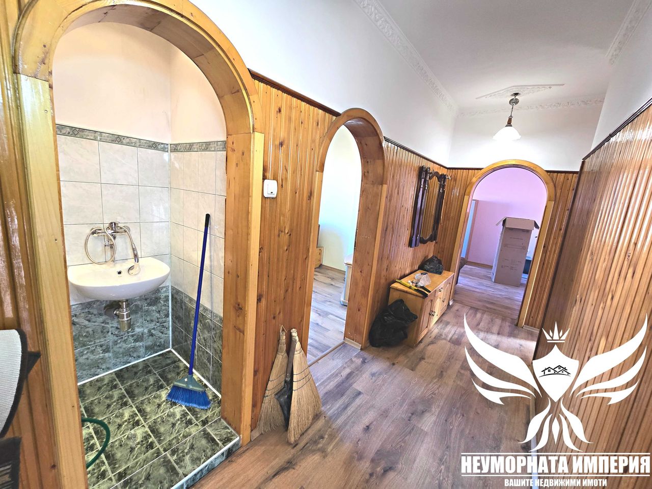 Продава се Тристаен апартамент в Асеновград - 122 кв.м за 347 €/кв.м - Снимка #17