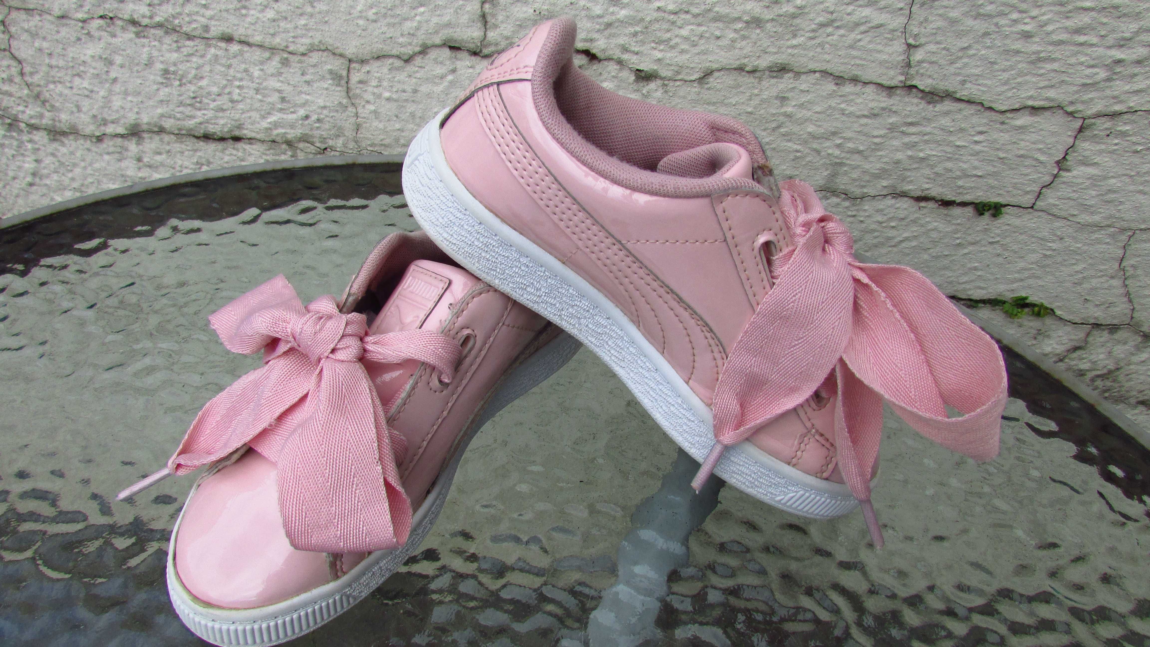 Детски маратонки Puma Basket Heart Patent