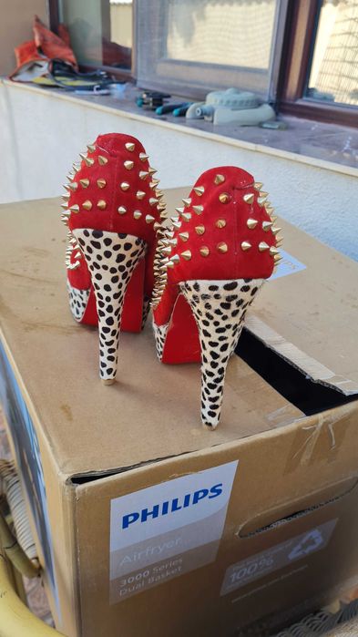 Sandale dama 38 Christian Louboutin