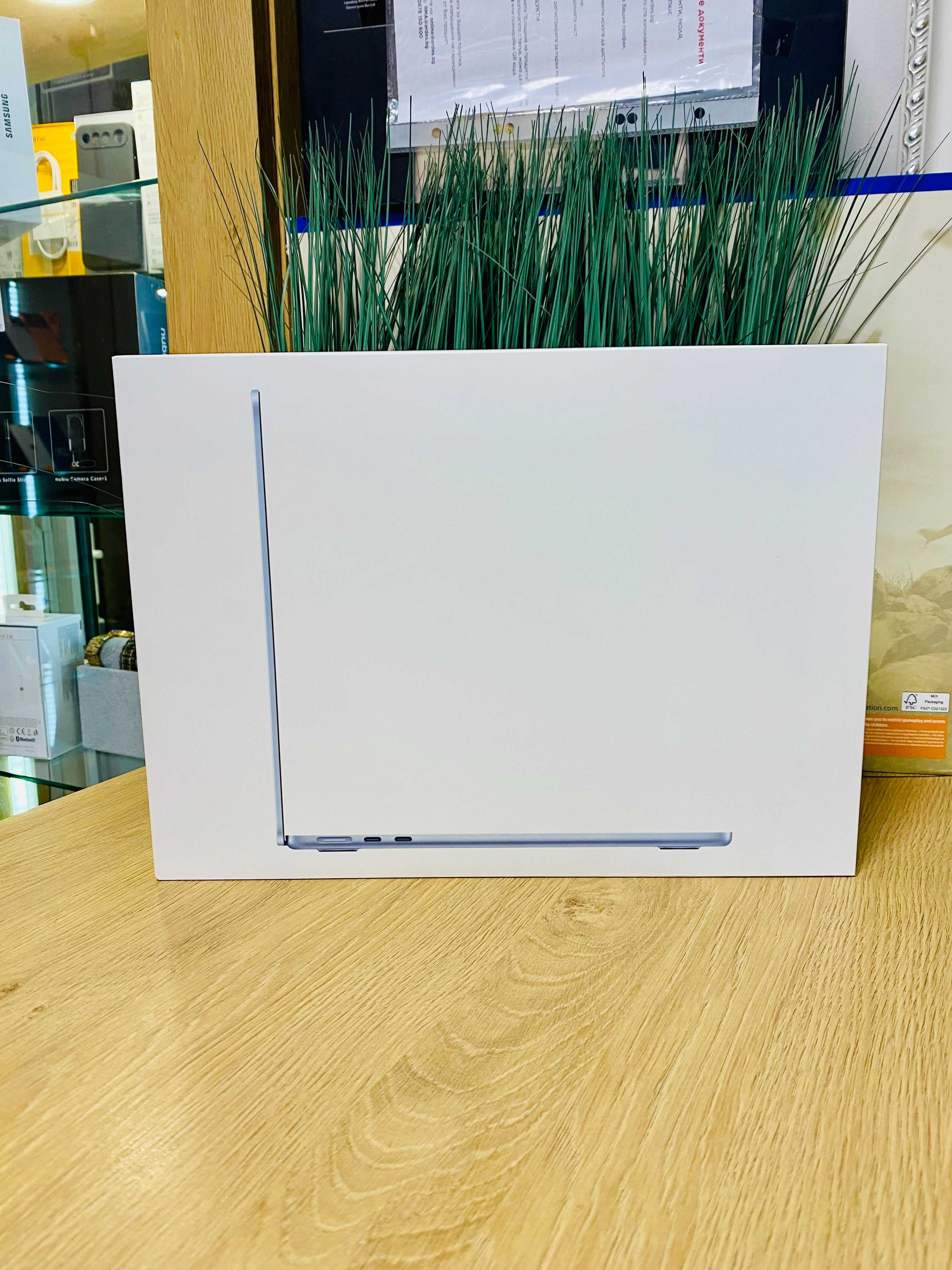 ЧИСТО НОВ !!! Apple MacBook Air 13" 2025, Apple M4, 16GB RAM, 256GB, Sky Blue, 100% BH ТЕХНОПОЛИС — миниатюра 1