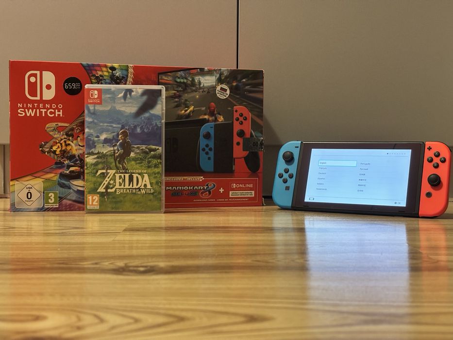 Nintendo Switch + Legend Of Zelda: BOTW
