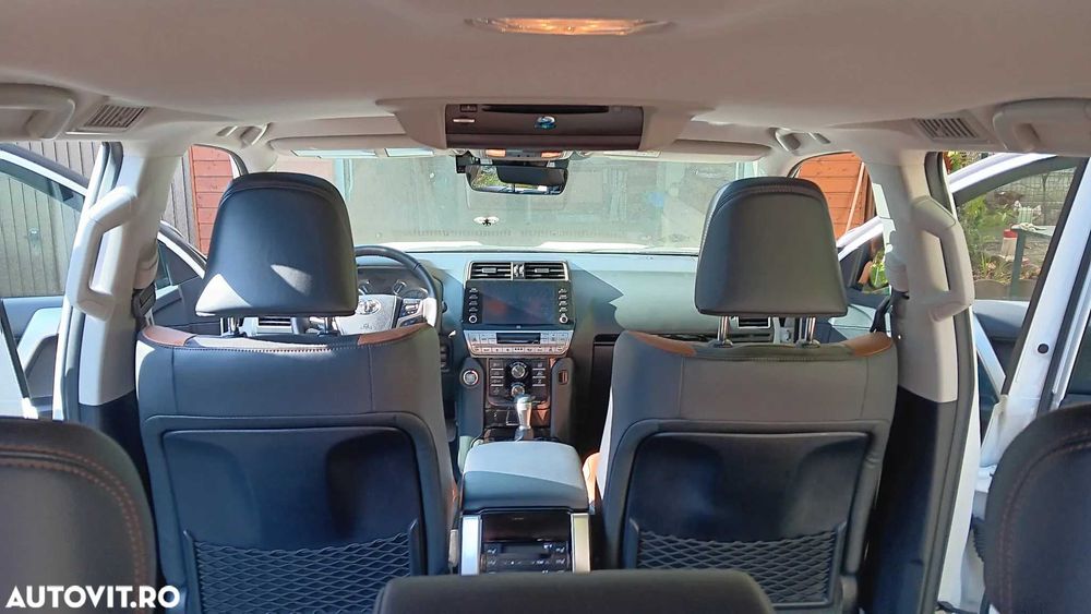 Toyota Land Cruiser 2.8l D 204 CP Luxury Black Matte Edition Preț NET