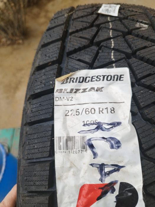 шины BRIDGESTONE 225 60 R18 новые