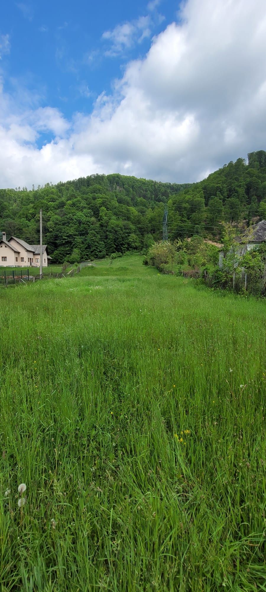Vand teren la munte intravilan Dragoslavele Arges - ideala casa de vac