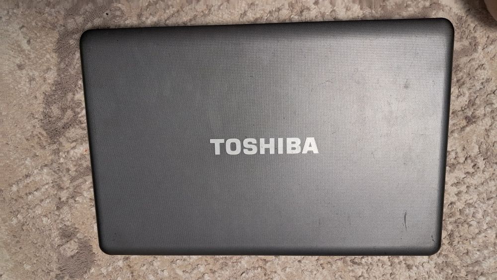 TOSHIBA 2011 года