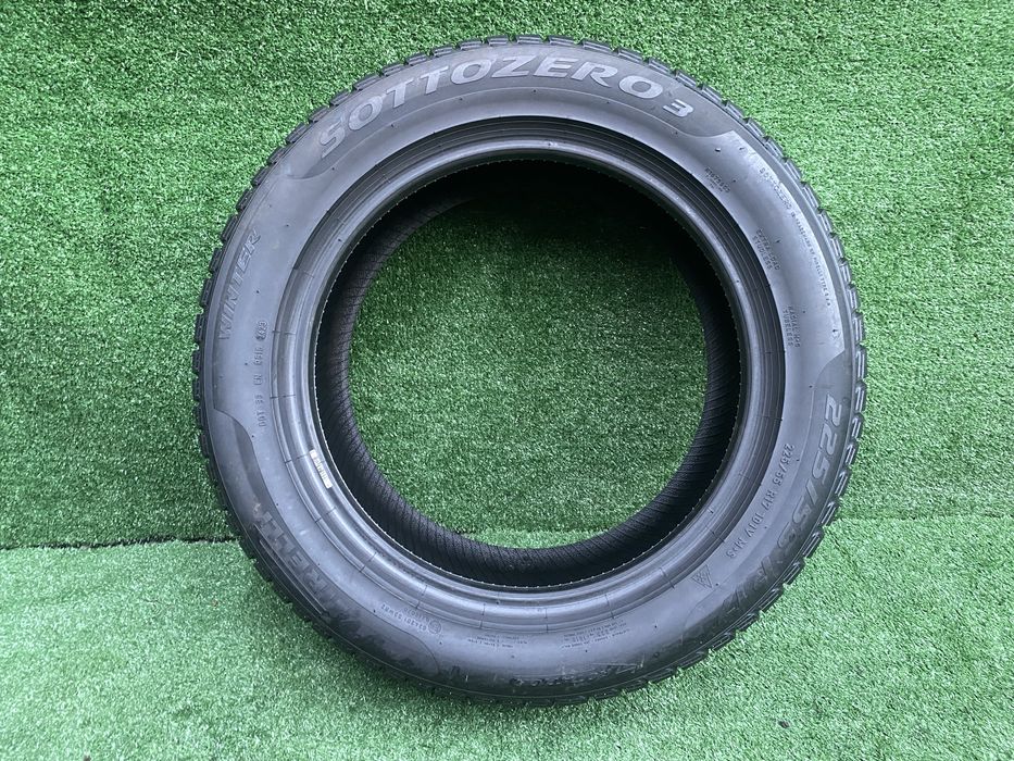 Set 2 anvelope Iarna 225 55 R17 101V Pirelli SOTTOZERO3 Winter 6,2mm