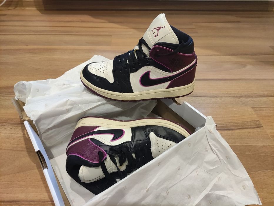 Adidasi Nike Jordan, Ghete