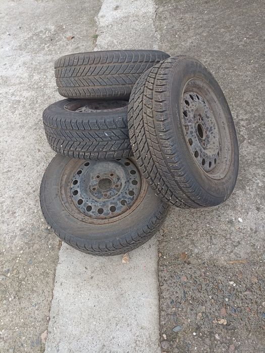 Стоманени джанти с гуми