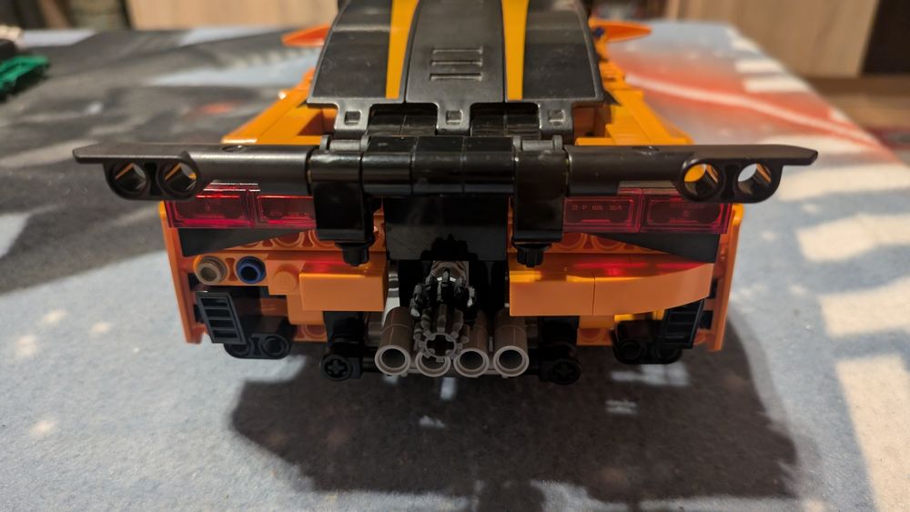 Lego Tehnic 42093 Chevrolet Corvette ZR1