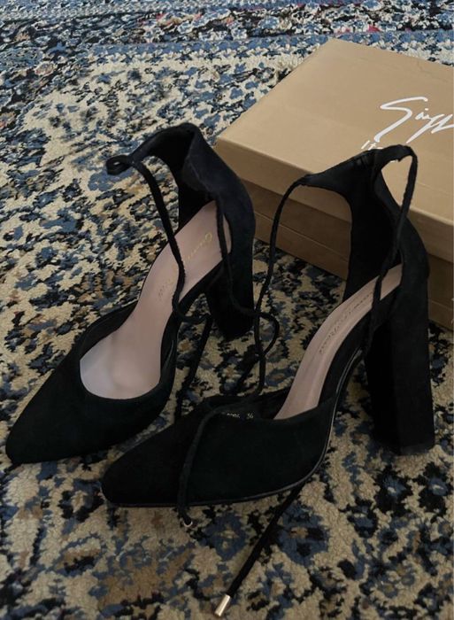 Замшевые туфли-лодочки