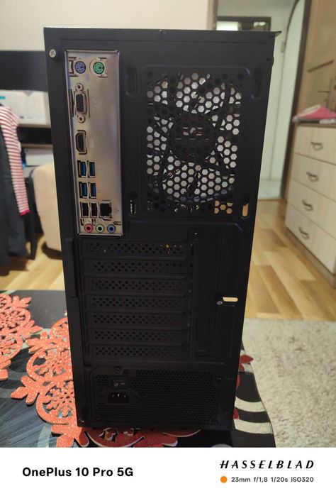 Бюджетна геймърска Конфигурация Ryzen 3 4300GE \ 16gb \Rx 5700\500W