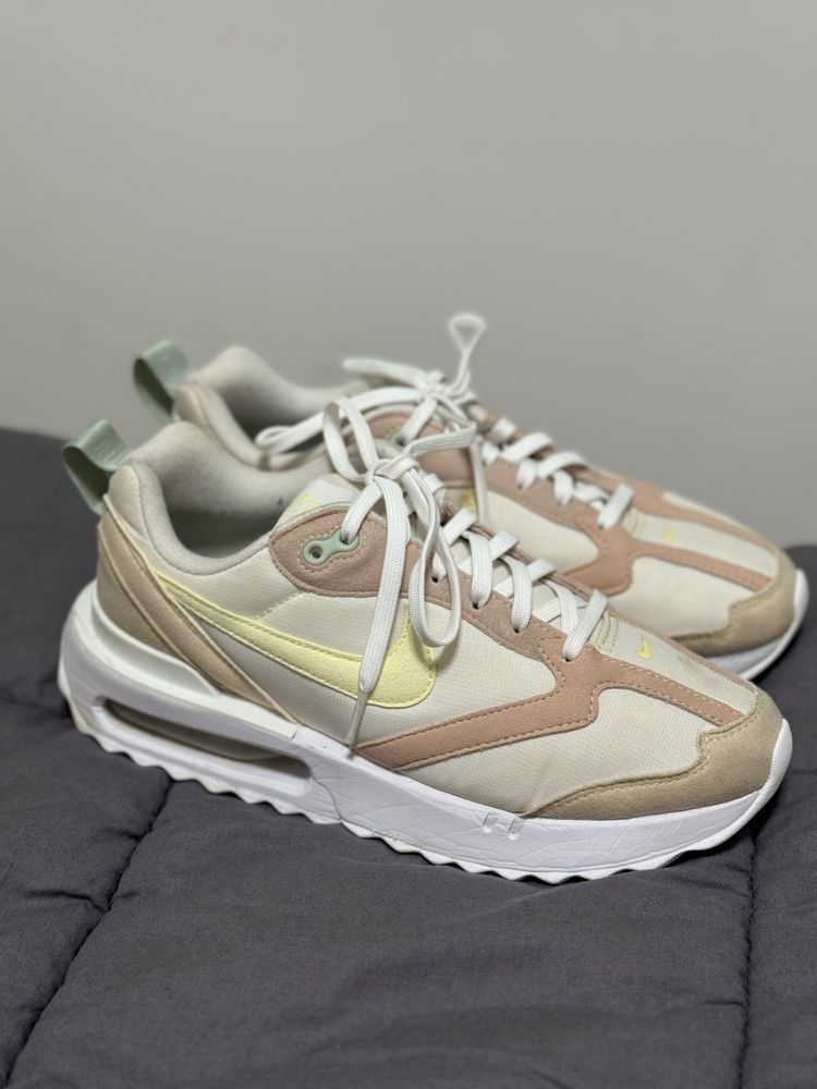 Дамски маратонки Nike Airmax 38