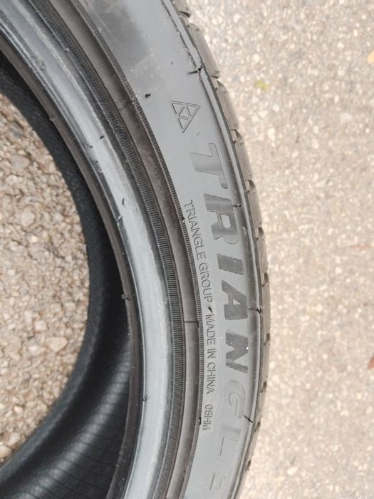Гуми 225/40/18 Triangle
