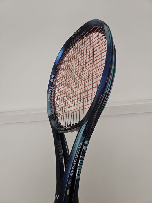 Yonex EZONE 98 Aqua Night Stare f buna Maner 3