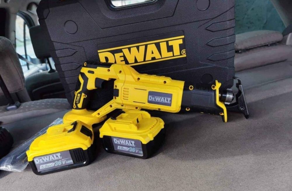 Саблен трион dewalt