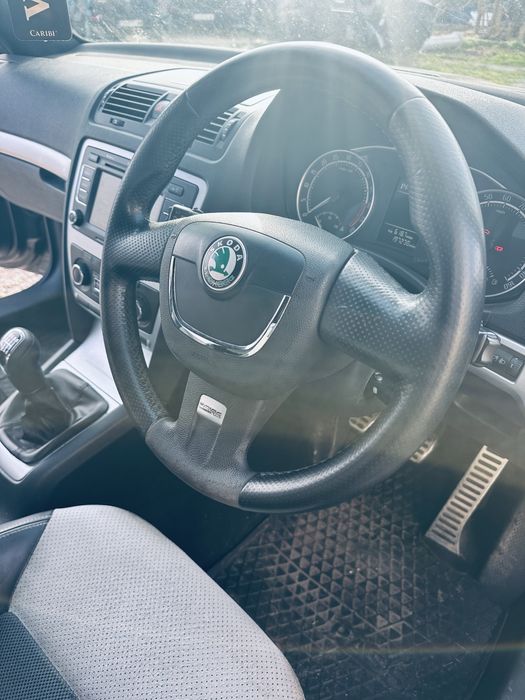 Продавам на части Шкода Октавия