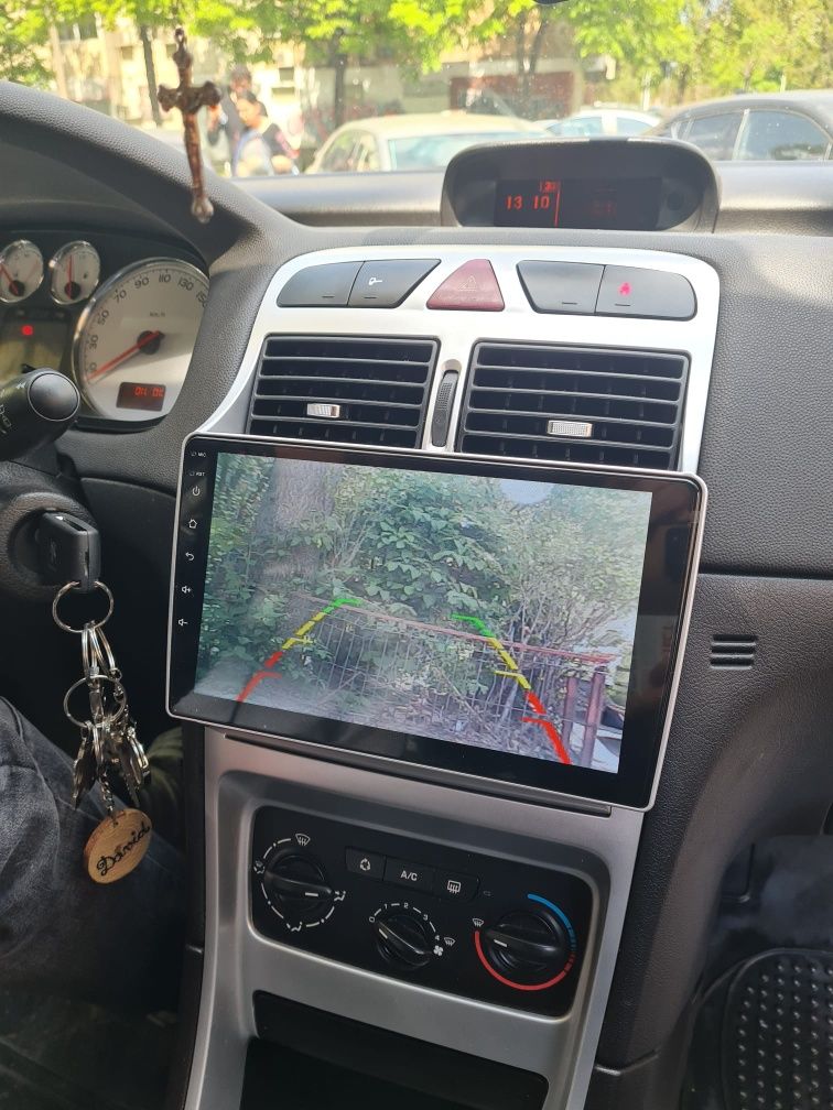 Navigație Android tip tableta 9 inch dedicată  Peugeot 307