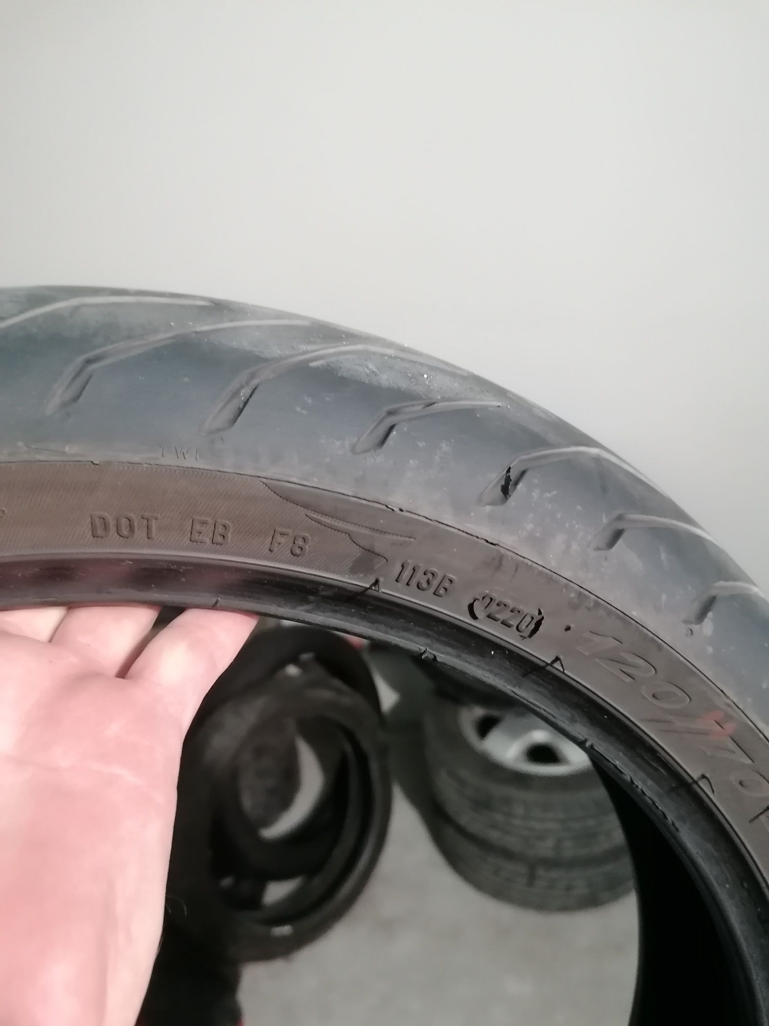 190/55/17 - 120/70/17 DOT 0220-0320 Pirelli angel GT 2