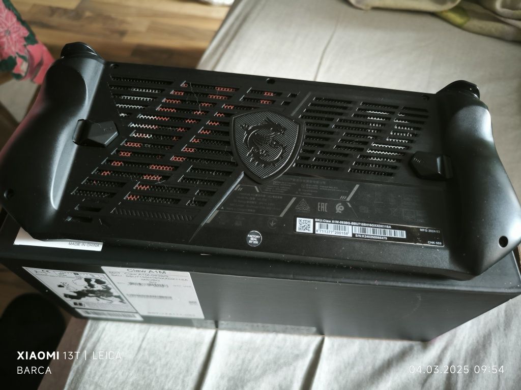 Бартер MSI claw A1M 1ТВ SSD в отлично състояние