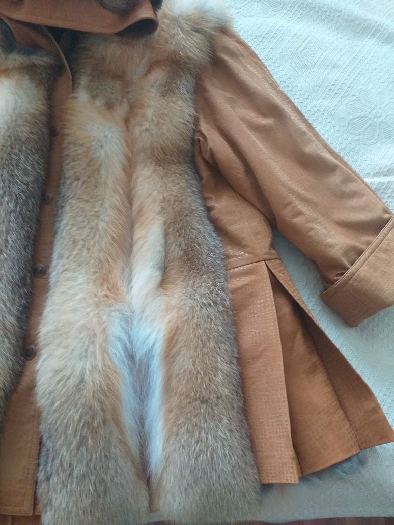 Палто Saga fox естествен косам лисица